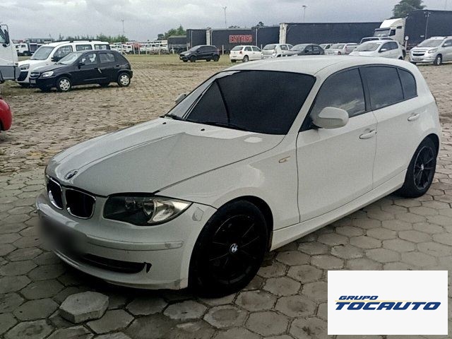 BMW 118I UE71 ANO 2011/2012