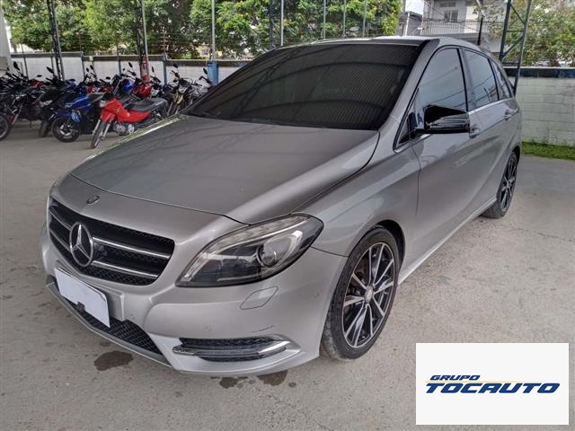 MERCEDES-BENZ B200CGI ANO 2012/2013