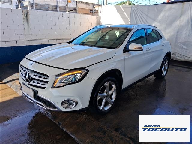 MERCEDES-BENZ GLA200FF ANO 2017